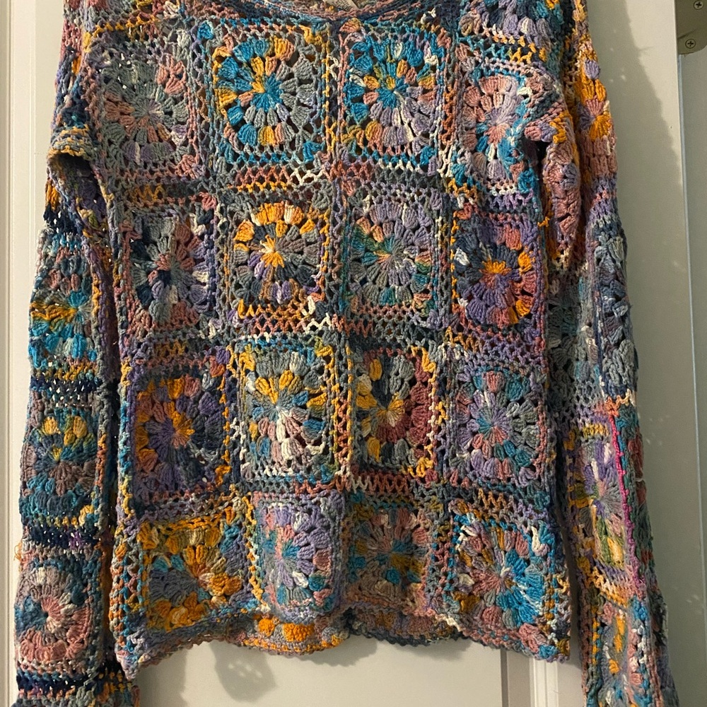 Cute vintage/boho crochet sweater